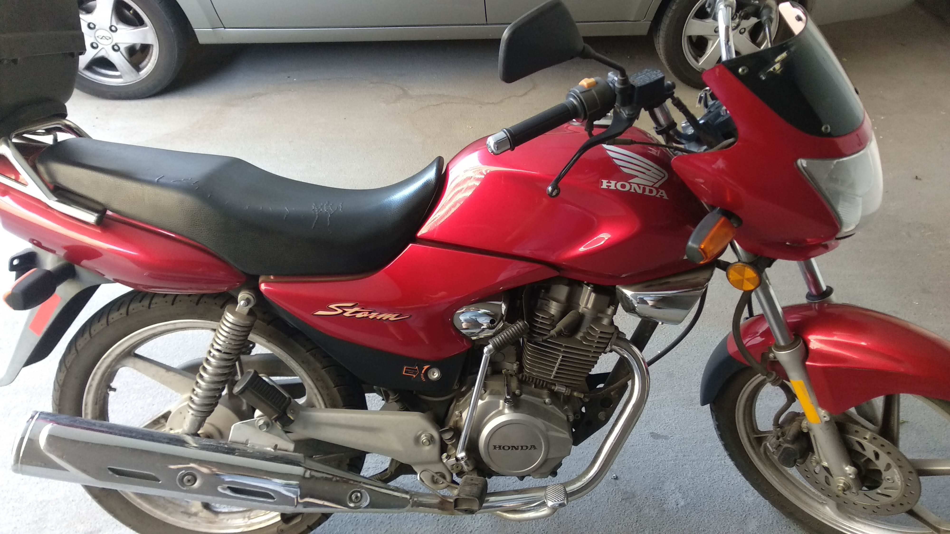 125cc storm motorcycle